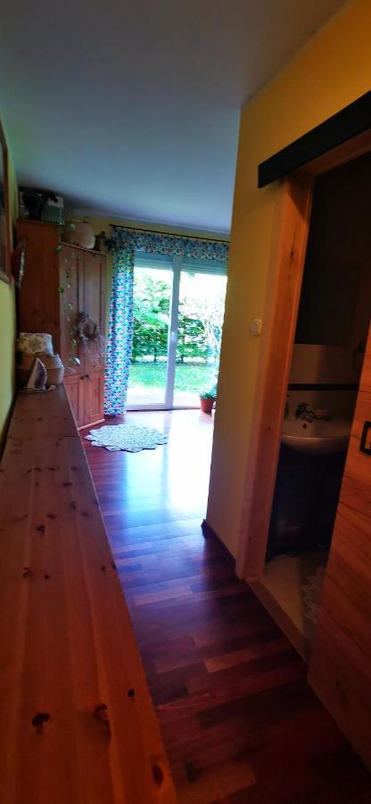 Przytulna Kawalerka Z Ogrodem Apartment *